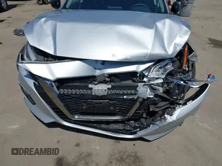 2022 Nissan Altima SR with VIN 1N4BL4CV5NN340131, listed as a IAAI auction lot 42002494 with 12,311 mi miles and . Bid and sale history available at DreamBid. Image 6.