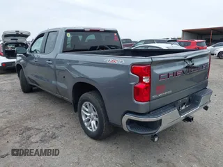 2020 Chevrolet Silverado 1500 LT with VIN 1GCRYDED4LZ354719, listed as a IAAI auction lot 41753229 with 51,977 mi miles. Bid and sale history available at carsss.com. Image 3.