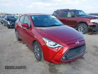 2019 Toyota Yaris L z VIN 3MYDLBYVXKY511682, wystawiony jako IAAI lot #41525237 z przebiegiem 30 425 mil mil oraz . Historia ofert i sprzedaży dostępna na DreamBid. Obrazek 1.