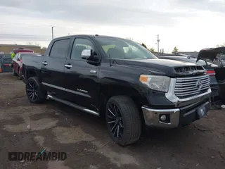 2017 Toyota Tundra 4WD Limited with VIN 5TFHW5F13HX653553, listed as a IAAI auction lot 41898133 with 140,981 mi miles. Bid and sale history available at carsss.com. Image 1.