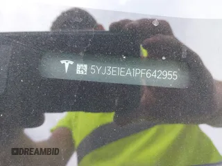 2023 Tesla Model 3 z VIN 5YJ3E1EA1PF642955, wystawiony jako IAAI lot #42121508 z przebiegiem 22 831 mil mil oraz . Historia ofert i sprzedaży dostępna na DreamBid. Obrazek 9.