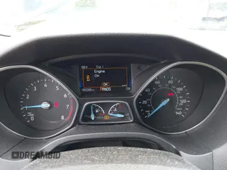 2018 Ford Focus SE с VIN 1FADP3FE5JL318316, выставлен на аукционе IAAI как лот 42612295 с пробегом 95 288 миль миль и . История ставок и продаж доступна на DreamBid. Изображение 7.