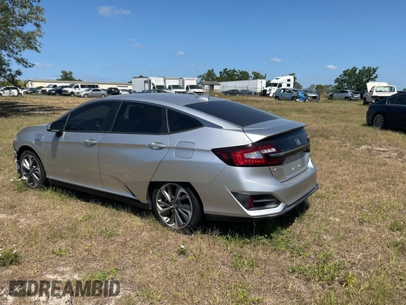 2019 Honda Clarity Plug-In Hybrid with VIN JHMZC5F14KC002619, listed as a Copart auction lot 55531325 with 53,911 mi miles and Salvage Title. Bid and sale history available at carsss.com. Image 3.