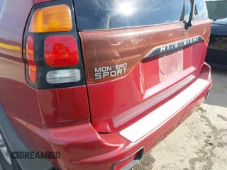 2002 Mitsubishi Montero Sport ES with VIN JA4LS21H82J039059, listed as a IAAI auction lot 41659223 with 147,772 mi miles. Bid and sale history available at carsss.com. Image 6.