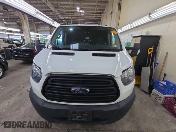 2019 Ford Transit z VIN 1FTYR1YG8KKB48131, wystawiony jako IAAI lot #42624631 z przebiegiem 115 298 mil mil oraz . Historia ofert i sprzedaży dostępna na DreamBid. Obrazek 10.