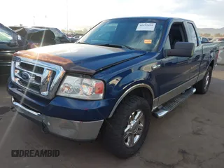 2007 Ford F-150 XLT z VIN 1FTPX14V27FB70552, wystawiony jako IAAI lot #41492410 z przebiegiem 247 114 mil mil oraz . Historia ofert i sprzedaży dostępna na DreamBid. Obrazek 17.