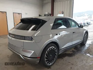 2022 Hyundai IONIQ 5 Limited with VIN KM8KRDAF1NU118451, listed as a IAAI auction lot 41718666 with 30,738 mi miles. Bid and sale history available at carsss.com. Image 4.
