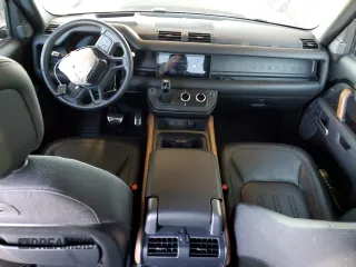 2020 Land Rover Defender X z VIN SALEX7EU7L2021063, wystawiony jako Copart lot #67714994 z przebiegiem 35 534 mil mil oraz Szkoda całkowita • Salvage title. Historia ofert i sprzedaży dostępna na DreamBid. Obrazek 8.