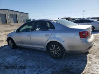 2007 Volkswagen Jetta z VIN 3VWHG71K27M111595, wystawiony jako Copart lot #42016995 z przebiegiem 155 565 mil mil oraz Czysty tytuł • Clean title. Historia ofert i sprzedaży dostępna na DreamBid. Obrazek 2.