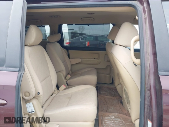 2016 Kia Sedona LX with VIN KNDMB5C10G6090643, listed as a IAAI auction lot 41911980 with 155,319 mi miles. Bid and sale history available at carsss.com. Image 8.