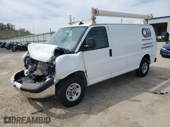 2021 GMC Savana Cargo z VIN 1GTW7AF76M1181413, wystawiony jako Copart lot #55313815 z przebiegiem Nie podano mil oraz Szkoda całkowita • Salvage title. Historia ofert i sprzedaży dostępna na DreamBid. Obrazek 1.