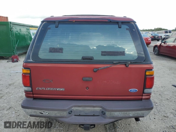 1997 Ford Explorer XLT z VIN 1FMDU35P1VZB19378, wystawiony jako Copart lot #63398615 z przebiegiem 196 516 mil mil oraz Szkoda całkowita • Salvage title. Historia ofert i sprzedaży dostępna na DreamBid. Obrazek 6.