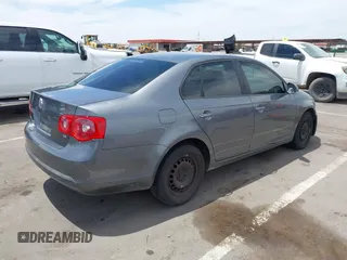 2006 Volkswagen Jetta Value Edition with VIN 3VWPF71K56M636972, listed as a IAAI auction lot 42347663 with 332,152 mi miles and . Bid and sale history available at DreamBid. Image 4.