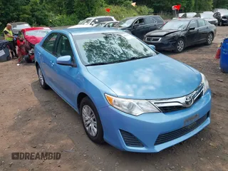 2012 Toyota Camry L z VIN 4T1BF1FK5CU597760, wystawiony jako IAAI lot #42424902 z przebiegiem 37 882 mil mil oraz . Historia ofert i sprzedaży dostępna na DreamBid. Obrazek 1.