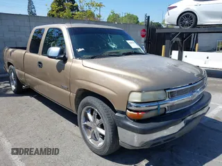 2000 Chevrolet Silverado 1500 LS with VIN 2GCEC19T2Y1203505, listed as a IAAI auction lot 42000266 with 243,059 mi miles and . Bid and sale history available at DreamBid. Image 1.