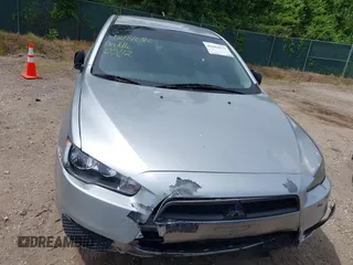 2010 Mitsubishi Lancer DE z VIN JA32U1FU7AU008019, wystawiony jako IAAI lot #42181672 z przebiegiem 227 360 mil mil oraz . Historia ofert i sprzedaży dostępna na DreamBid. Obrazek 6.
