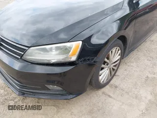 2015 Volkswagen Jetta SE with VIN 3VWD07AJ3FM262731, listed as a IAAI auction lot 42468622 with 131,874 mi miles and . Bid and sale history available at DreamBid. Image 6.