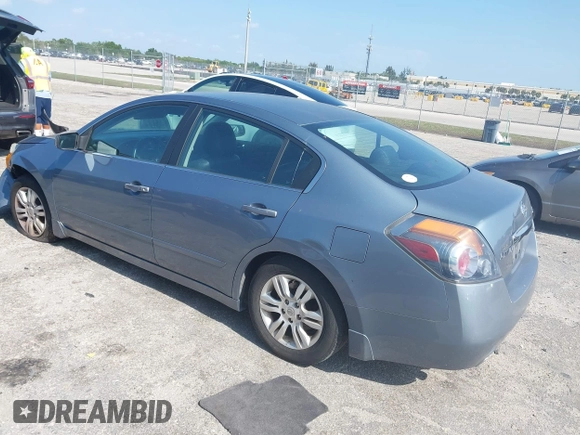 2012 Nissan Altima 2.5 S with VIN 1N4AL2APXCN442820, listed as a IAAI auction lot 41974399 with 118,813 mi miles. Bid and sale history available at carsss.com. Image 3.