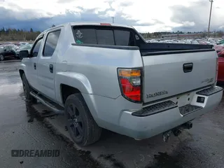 2008 Honda Ridgeline RT with VIN 2HJYK16228H517329, listed as a IAAI auction lot 41813333 with 139,828 mi miles. Bid and sale history available at carsss.com. Image 3.