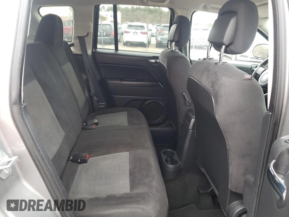 2015 Jeep Compass Sport with VIN 1C4NJDBBXFD423453, listed as a Copart auction lot 35896183 with 140,221 mi miles. Bid and sale history available at carsss.com. Image 11.