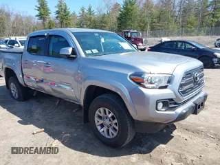 2017 Toyota Tacoma SR5 с VIN 3TMCZ5AN9HM117739, выставлен на аукционе IAAI как лот 42102292 с пробегом 54 739 миль миль и . История ставок и продаж доступна на DreamBid. Изображение 1.