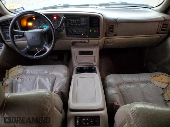 2002 Chevrolet Suburban LT with VIN 1GNEC16Z32J325173, listed as a Copart auction lot 47733995 with 285,589 mi miles and Salvage Title. Bid and sale history available at carsss.com. Image 8.