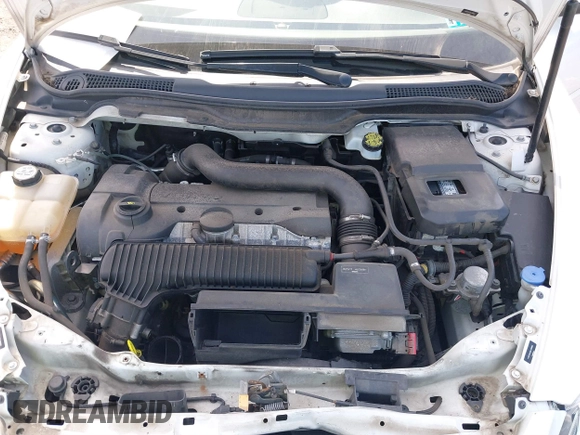 2013 Volvo C70 T5 with VIN YV1672MC0DJ139884, listed as a IAAI auction lot 41846044 with 89,838 mi miles. Bid and sale history available at carsss.com. Image 10.