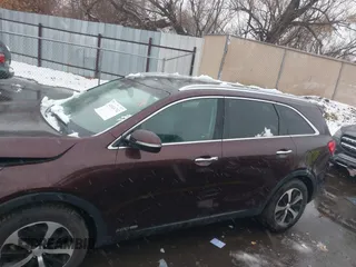 2016 Kia Sorento EX with VIN 5XYPHDA51GG061449, listed as a IAAI auction lot 41624702 with 1 mi miles. Bid and sale history available at carsss.com. Image 13.