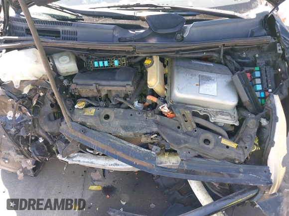 2004 Toyota Prius z VIN JTDKB20U540052764, wystawiony jako IAAI lot #38842061 z przebiegiem 299 999 mil mil oraz . Historia ofert i sprzedaży dostępna na DreamBid. Obrazek 10.