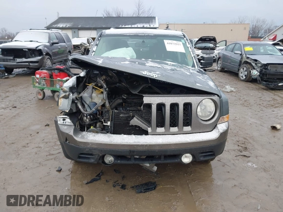 2013 Jeep Patriot Latitude with VIN 1C4NJPFB8DD218948, listed as a IAAI auction lot 41072937 with 126,140 mi miles and . Bid and sale history available at carsss.com. Image 12.