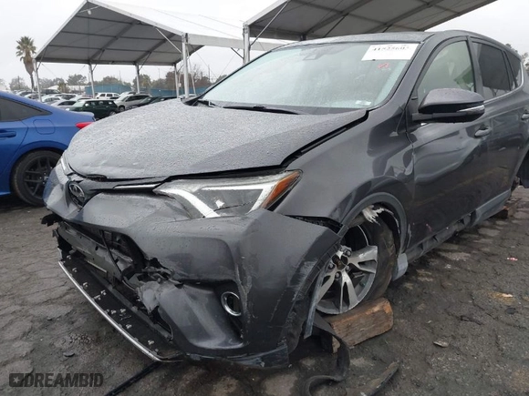 2018 Toyota RAV4 XLE with VIN JTMWFREV4JJ188776, listed as a IAAI auction lot 41525603 with 110,743 mi miles. Bid and sale history available at carsss.com. Image 6.