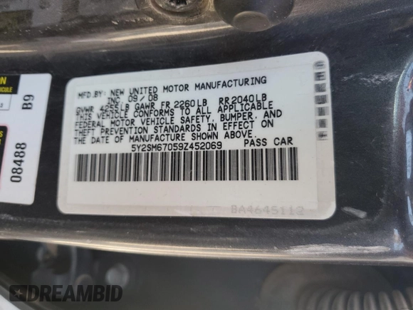 2009 Pontiac Vibe with VIN 5Y2SM67059Z452069, listed as a Copart auction lot 69224004 with 0 mi miles and Salvage Title. Bid and sale history available at carsss.com. Image 13.