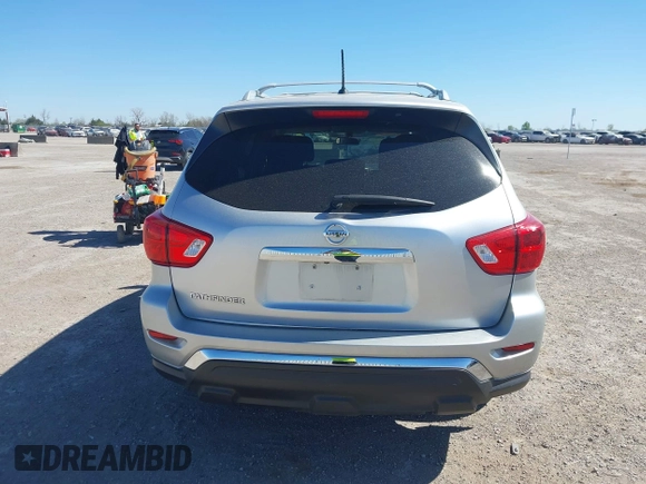2018 Nissan Pathfinder SV with VIN 5N1DR2MN1JC660200, listed as a IAAI auction lot 41868462 with 134,809 mi miles. Bid and sale history available at carsss.com. Image 16.