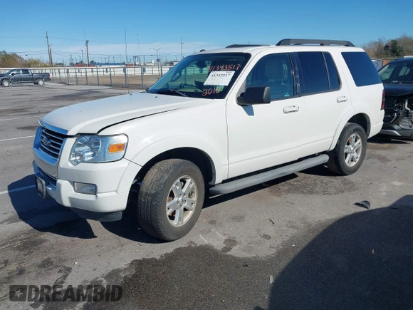 2010 Ford Explorer XLT with VIN 1FMEU6DE2AUA93242, listed as a IAAI auction lot 41343517 with 52,139 mi miles and . Bid and sale history available at DreamBid. Image 2.