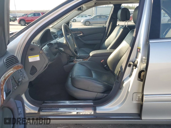 2005 Mercedes-Benz S-Class 5.0L with VIN WDBNG75J05A445852, listed as a Copart auction lot 74355324 with 0 mi miles and Clean Title. Bid and sale history available at carsss.com. Image 7.