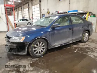 2011 Volkswagen Jetta Sedan SE with VIN 3VWDX7AJXBM342632, listed as a Copart auction lot 88998885 with 184,877 mi miles and Salvage Title. Bid and sale history available at carsss.com. Image 1.