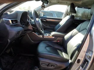 2023 Toyota Highlander L with VIN 5TDKDRBH1PS047176, listed as a Copart auction lot 47275345 with 19,473 mi miles and Salvage title. Bid and sale history available at DreamBid. Image 7.