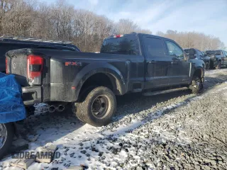 2023 Ford F-350 XL with VIN 1FT8W3DM2PED14021, listed as a Copart auction lot 87533355 with 86,991 mi miles and Salvage Title. Bid and sale history available at DreamBid. Image 3.