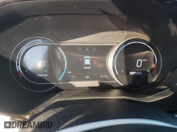 2020 Kia Niro EX with VIN KNDCC3LG0L5070992, listed as a Copart auction lot 77826864 with 35,243 mi miles and Salvage Title. Bid and sale history available at DreamBid. Image 9.