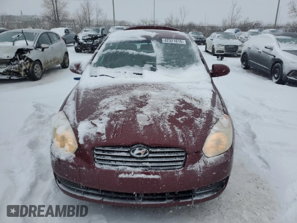 2007 Hyundai Accent GL z VIN KMHCN45C07U072761, wystawiony jako Copart lot #42321615 z przebiegiem 158 492 mil mil oraz Szkoda całkowita • Salvage title. Historia ofert i sprzedaży dostępna na DreamBid. Obrazek 5.
