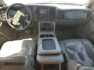 2005 Chevrolet Avalanche LT with VIN 3GNEC12Z65G221000, listed as a Copart auction lot 58705355 with Not provided miles and Salvage title. Bid and sale history available at DreamBid. Image 8.