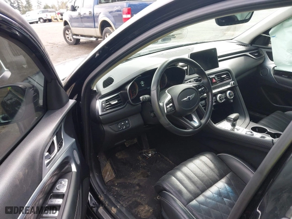 2020 Genesis G70 2.0T with VIN KMTG44LAXLU062079, listed as a IAAI auction lot 41913591 with 24,556 mi miles. Bid and sale history available at carsss.com. Image 5.