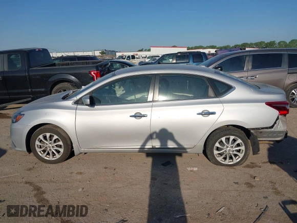 2018 Nissan Sentra SV with VIN 3N1AB7AP6JL643365, listed as a IAAI auction lot 42033621 with 113,297 mi miles. Bid and sale history available at carsss.com. Image 15.