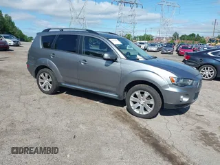 2013 Mitsubishi Outlander SE z VIN JA4JT3AW3DU020395, wystawiony jako IAAI lot #42259477 z przebiegiem 127 001 mil mil oraz . Historia ofert i sprzedaży dostępna na DreamBid. Obrazek 1.