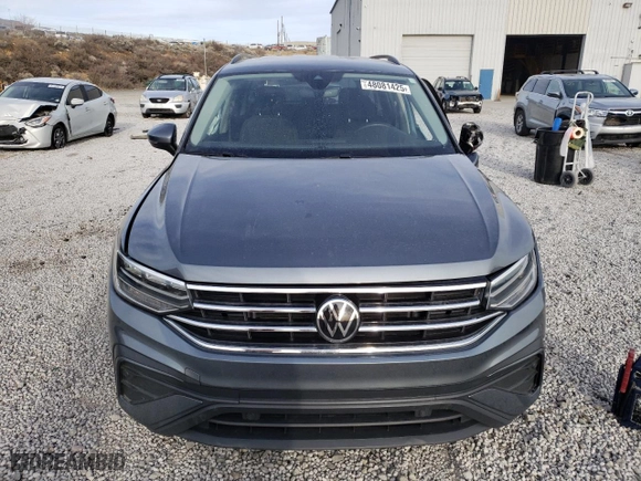 2022 Volkswagen Tiguan S with VIN 3VV0B7AX2NM038768, listed as a Copart auction lot 48081425 with 77,065 mi miles and Salvage Title. Bid and sale history available at carsss.com. Image 5.