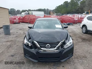 2017 Nissan Altima SR with VIN 1N4AL3AP9HC151072, listed as a IAAI auction lot 41712818 with 123,790 mi miles and . Bid and sale history available at DreamBid. Image 6.