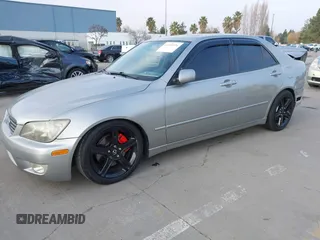 2001 Lexus IS 300 with VIN JTHBD182610018639, listed as a IAAI auction lot 41355976 with 116,575 mi miles. Bid and sale history available at carsss.com. Image 18.