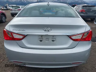 2013 Hyundai Sonata GLS with VIN 5NPEB4AC3DH693395, listed as a IAAI auction lot 40786592 with 147,774 mi miles and . Bid and sale history available at carsss.com. Image 17.