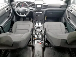 2023 Ford Police Interceptor Utility z VIN 1FM5K8AB9PGA05533, wystawiony jako Copart lot #54873695 z przebiegiem 41 284 mil mil oraz Szkody całkowita. Historia ofert i sprzedaży dostępna na DreamBid. Obrazek 8.