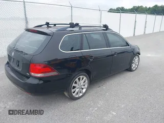 2010 Volkswagen Jetta TDI z VIN 3VWTL7AJ2AM616637, wystawiony jako IAAI lot #29988120 z przebiegiem 169 116 mil mil oraz . Historia ofert i sprzedaży dostępna na DreamBid. Obrazek 4.